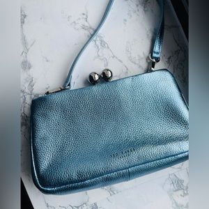 EUC 🔹 TED BAKER LONDON CROSS BAG